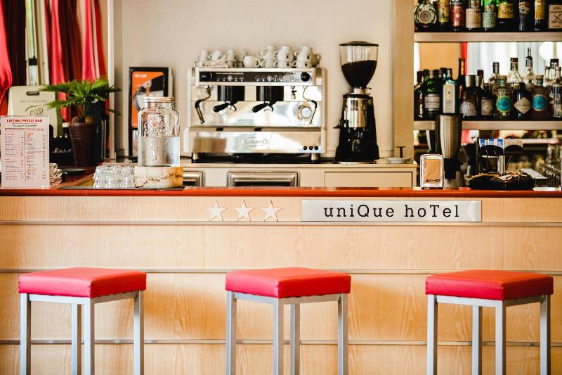 Unique Hotel - Oda