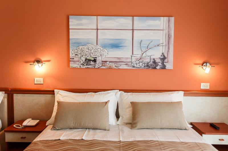 Unique Hotel - Oda