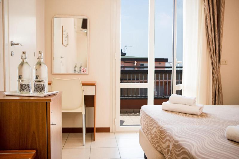Unique Hotel - Oda