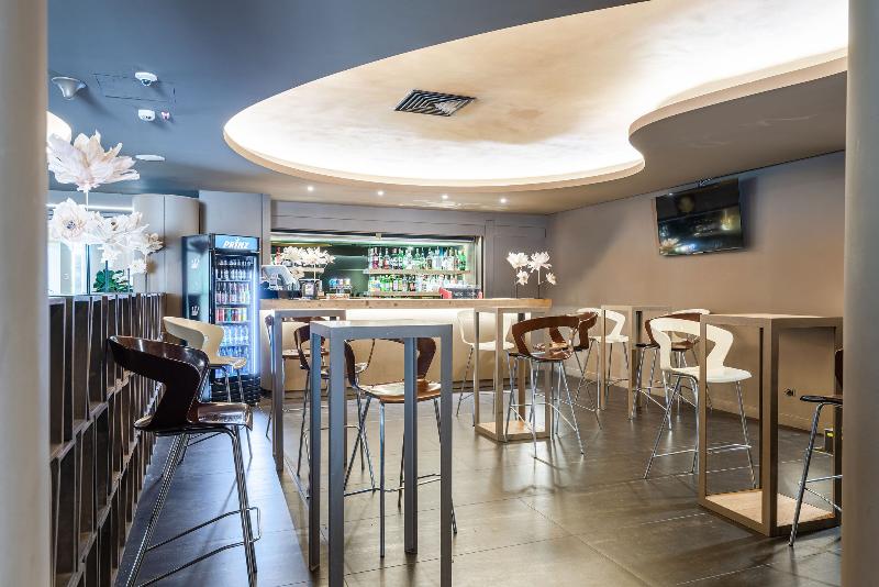 The Gate Hotel - Bar