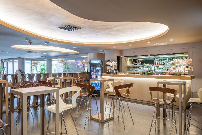 The Gate Hotel - Bar
