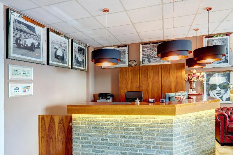 Hotel Stadt Grevenbroich - Lobi