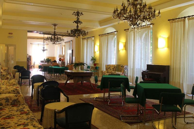 Hotel Croce Di Savoia - Lobi