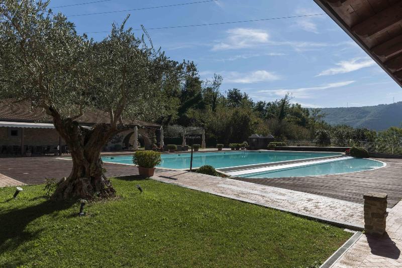 Tenuta D'Amore - Genel