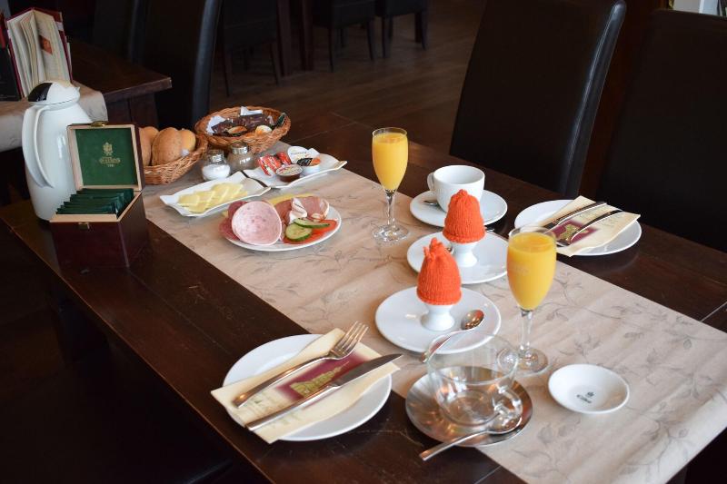 Gast Und Weinhaus Zwiebelturm - Restoran