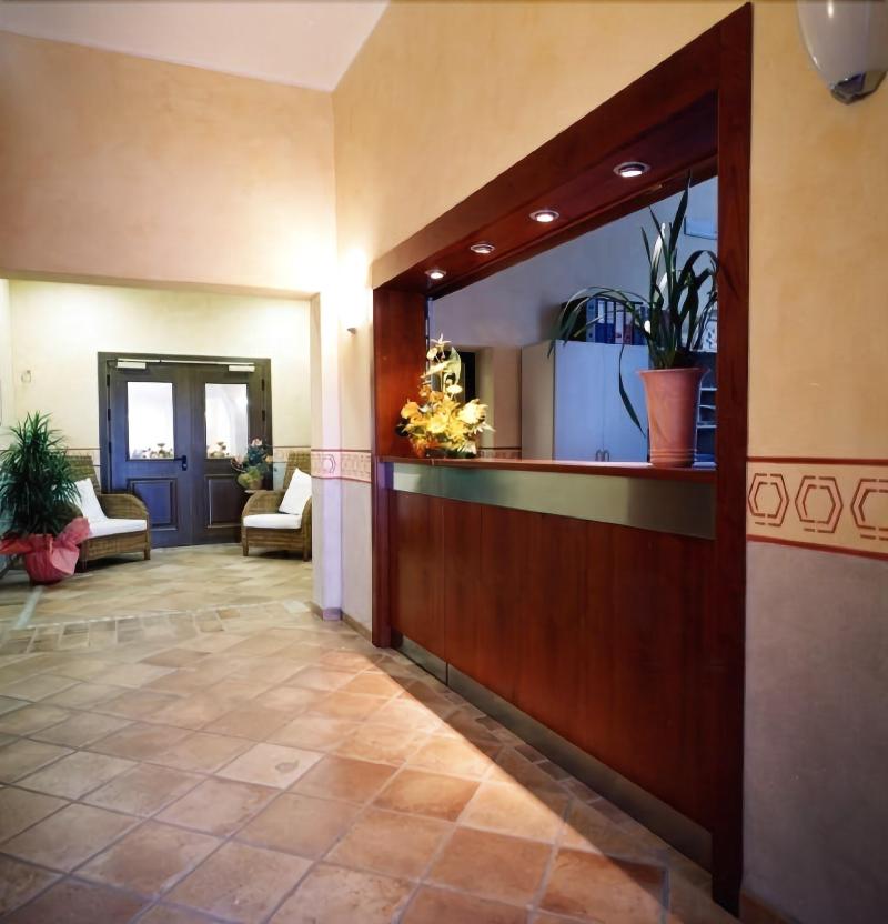 Hotel Tiziana - Lobi