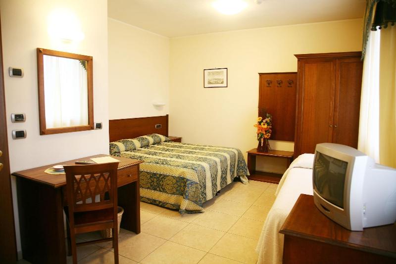 Hotel Tiziana - Oda