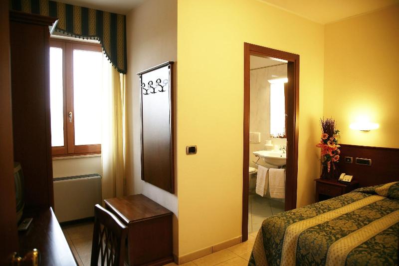 Hotel Tiziana - Oda