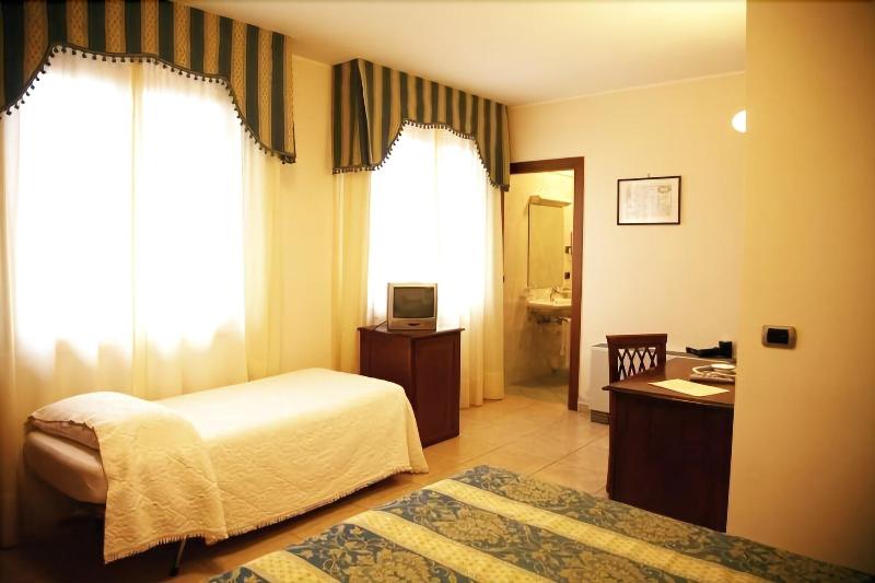 Hotel Tiziana - Oda