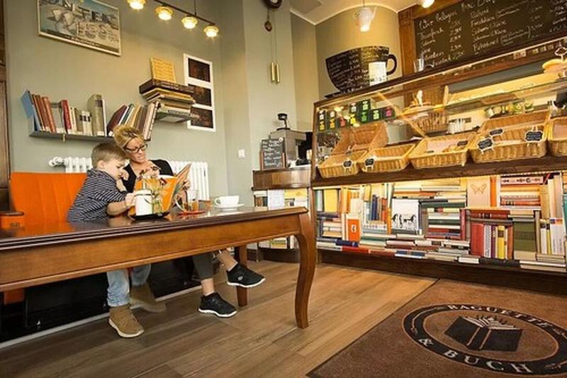 Bett & Buch Hotel - Lobi