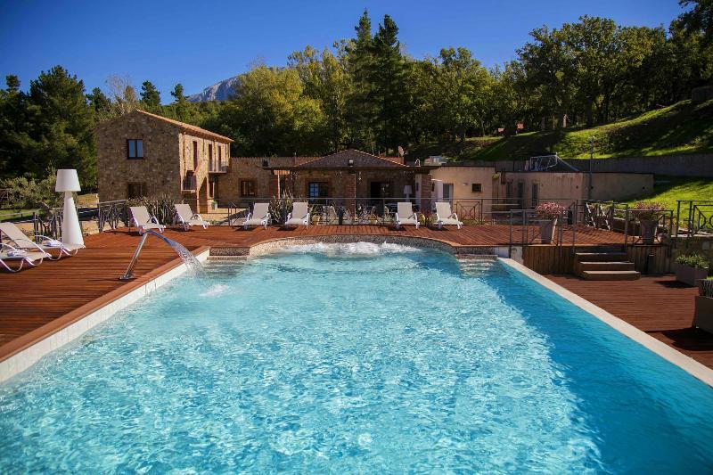 Casena Mongerrati - Genel