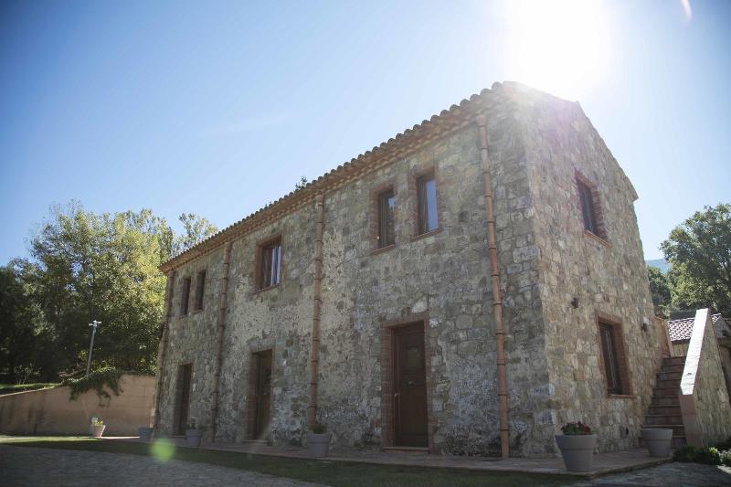 Casena Mongerrati - Genel