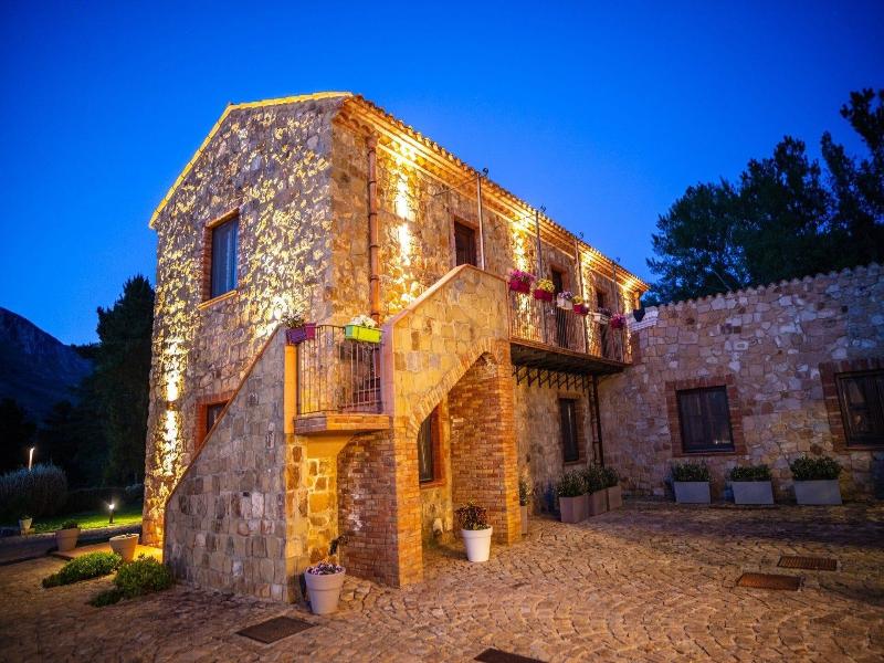 Casena Mongerrati - Genel