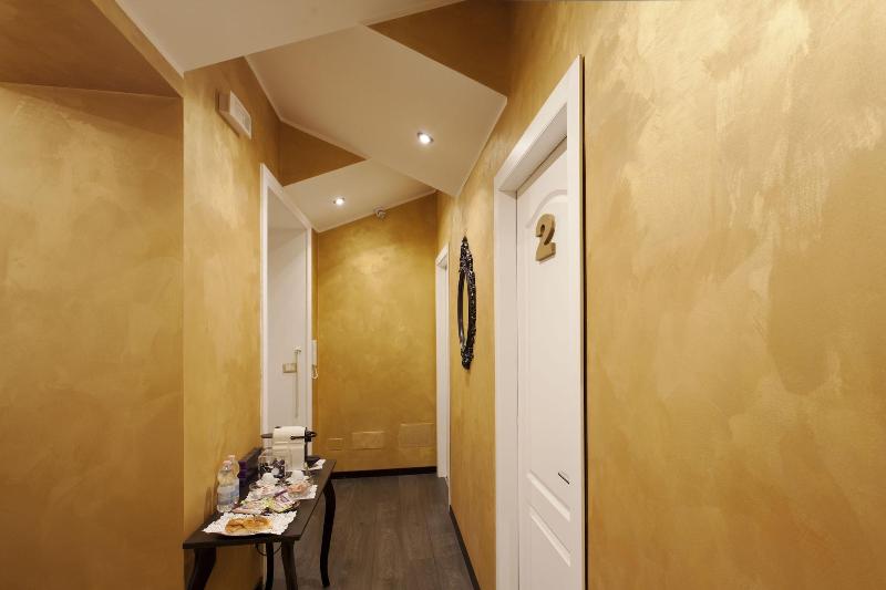 Secret Rhome - Lobi
