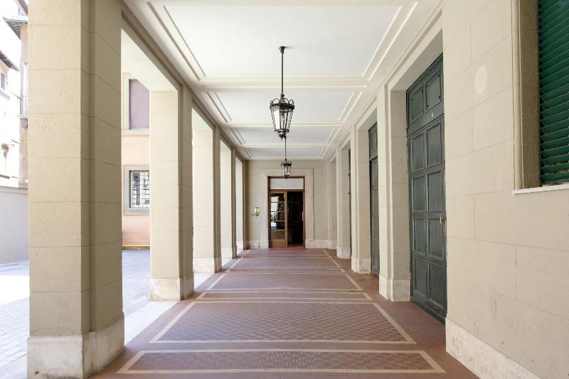 Secret Rhome - Genel