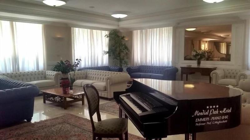 Mondial Park Hotel - Lobi