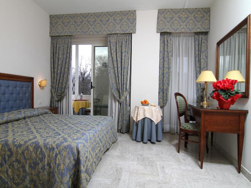 Mondial Park Hotel - Oda