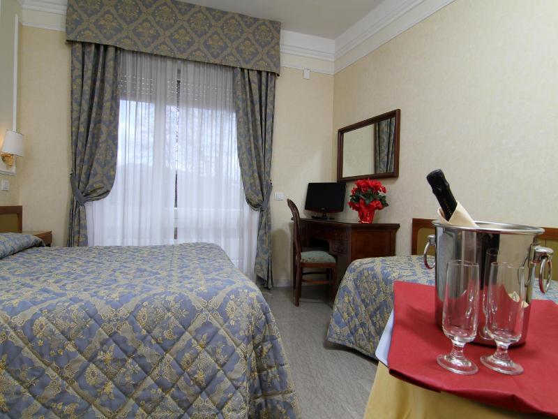 Mondial Park Hotel - Oda