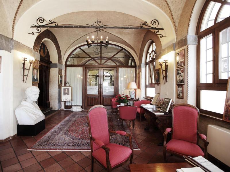 Il Postiglione Antica Posta Dei Chigi - Lobi