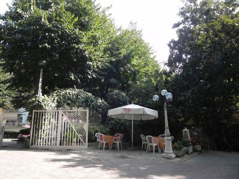 Villa Robinia - Genel