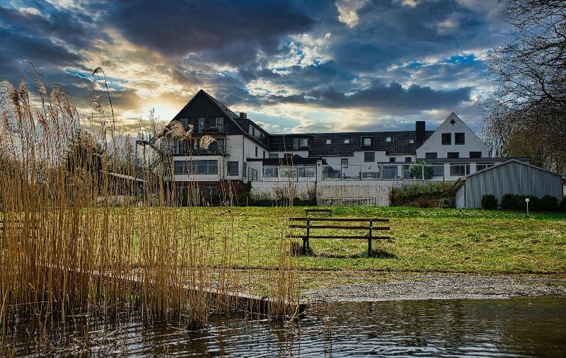 Seehotel Owschlag - Genel