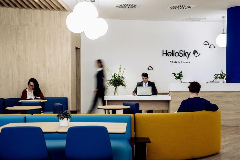 HelloSky Air Rooms & Lounge - Lobi