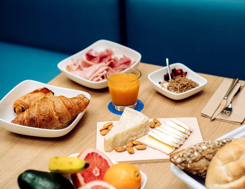 HelloSky Air Rooms & Lounge - Restoran