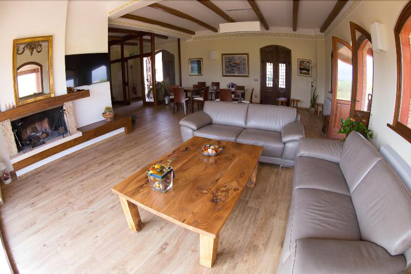 Tenuta Terre Dei Latini - Lobi
