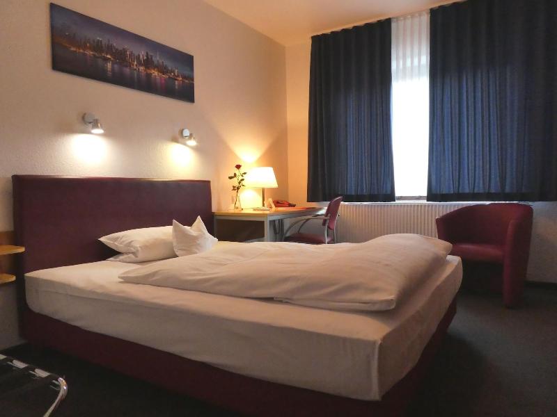 Hotel Columbus - Oda