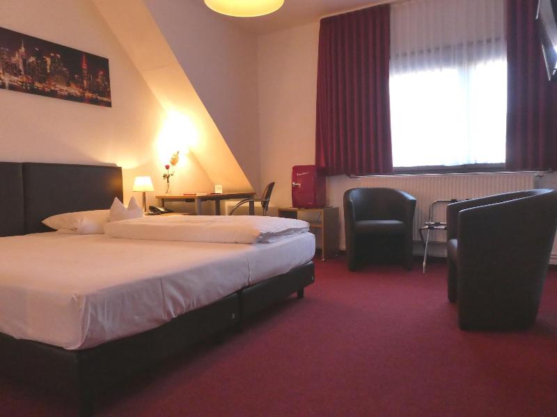 Hotel Columbus - Oda