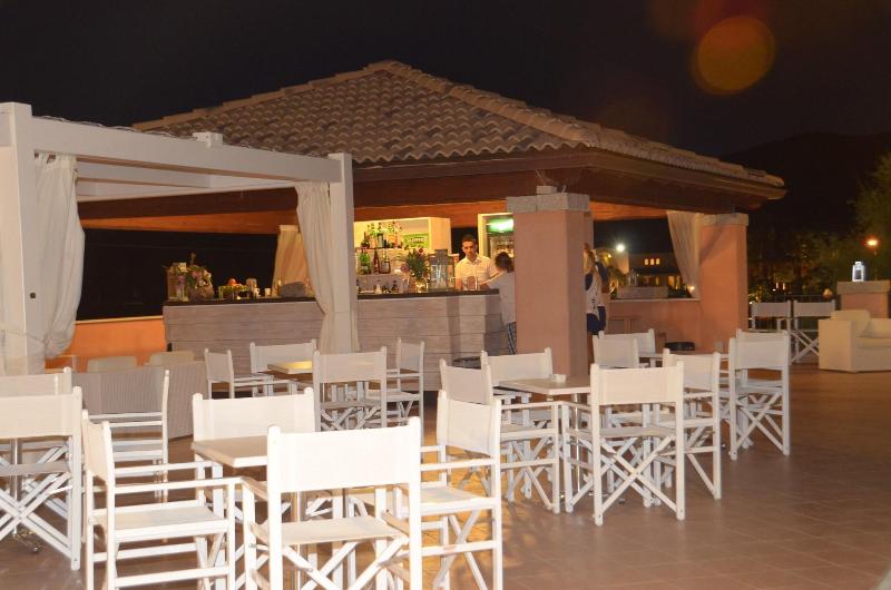 Alma Resort - Bar