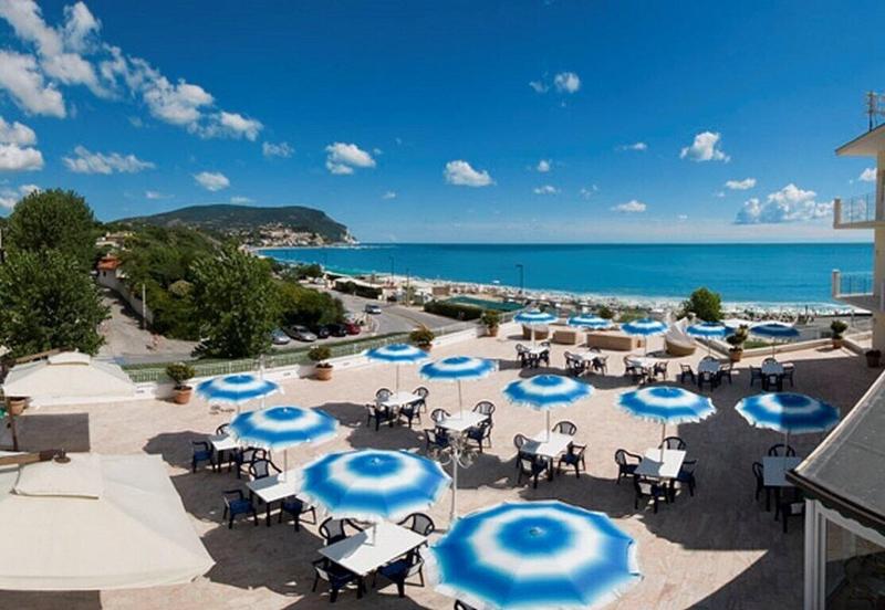 Hotel Numana Palace - Plaj