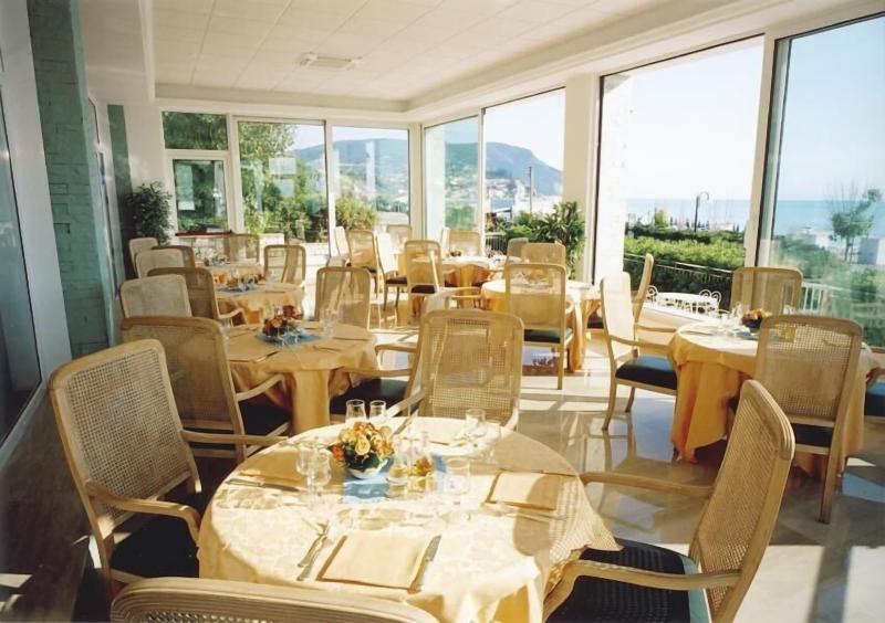 Hotel Numana Palace - Restoran