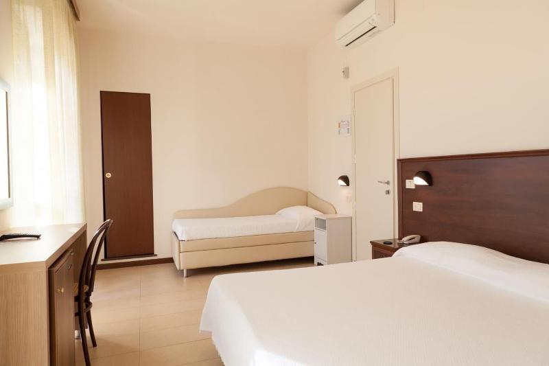 Hotel Metropol - Oda