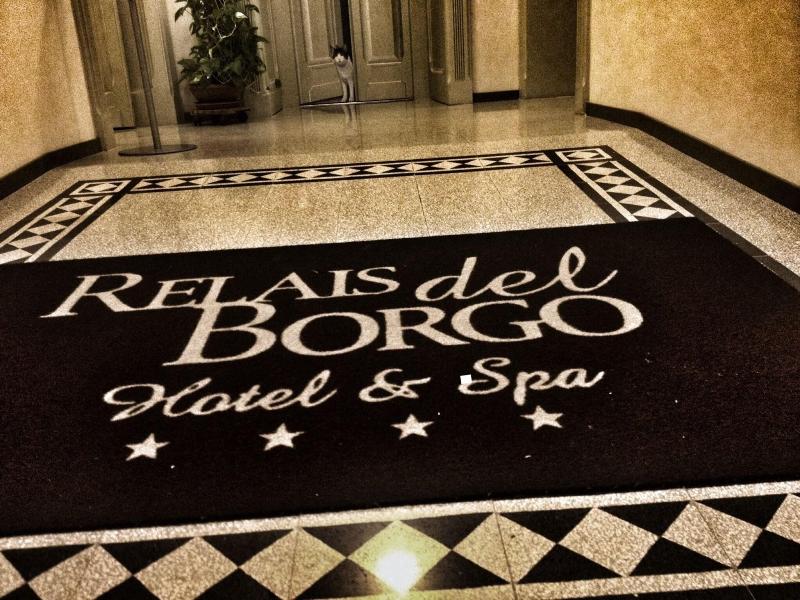 Relais Del Borgo Hotel E Spa - Lobi