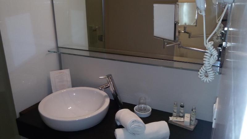 Relais Del Borgo Hotel E Spa - Oda