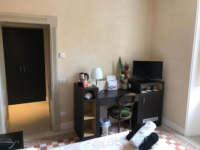 Relais Del Borgo Hotel E Spa - Oda