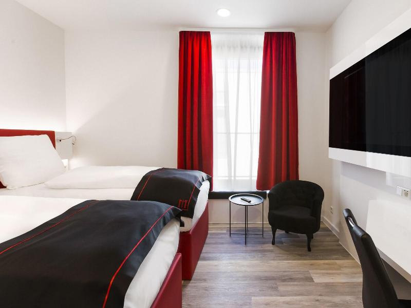 Dormero Hotel Roth - Oda