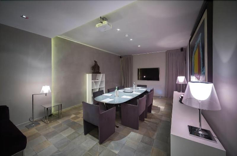 Relais Metelli - Toplantı