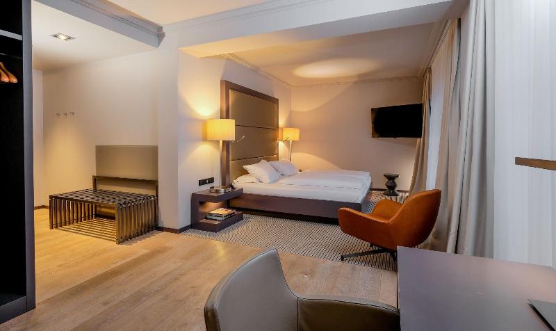 Zum Löwen Design Hotel Resort & Spa - Oda