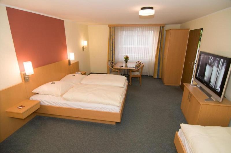Hotel Hellers Krug - Oda