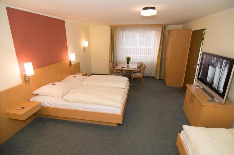 Hotel Hellers Krug - Oda