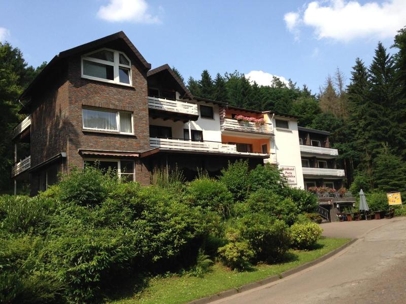 Waldhotel Porta Westfalica Garni - Genel