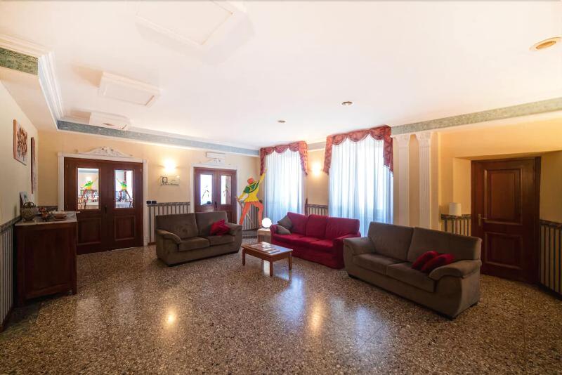 Hotel Italia & Lombardi - Lobi
