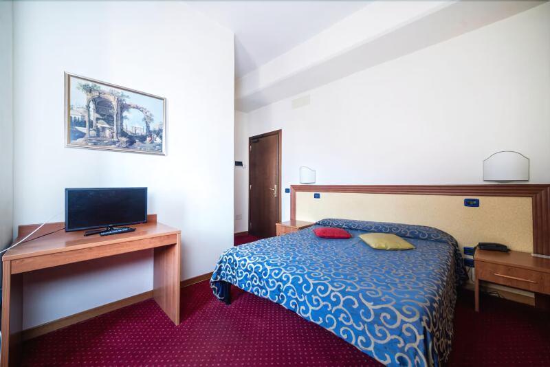 Hotel Italia & Lombardi - Oda