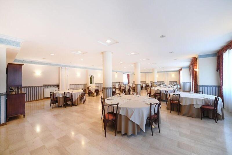 Hotel Italia & Lombardi - Restoran
