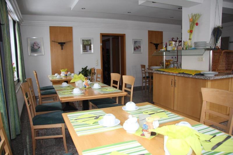 Hotel Gasthof Gruener Wald - Restoran