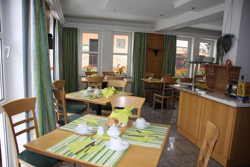 Hotel Gasthof Gruener Wald - Restoran