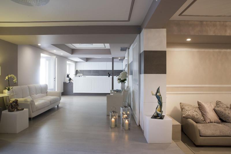 Bianco Riccio Suite Hotel - Lobi