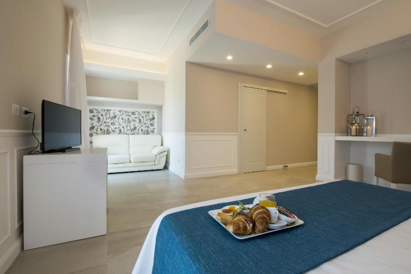Bianco Riccio Suite Hotel - Oda